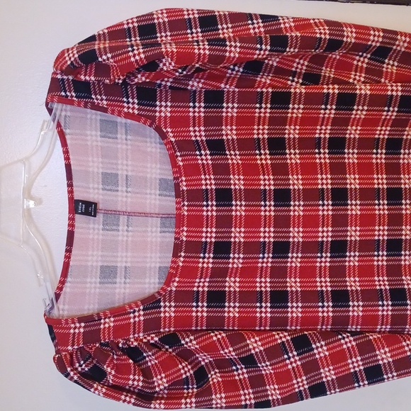 Shein curve dress - Picture 3 of 8